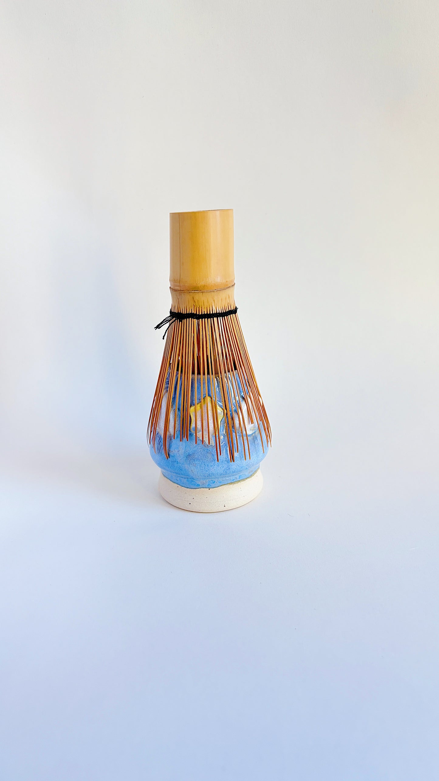 magical collection - blue winged star whisk holder