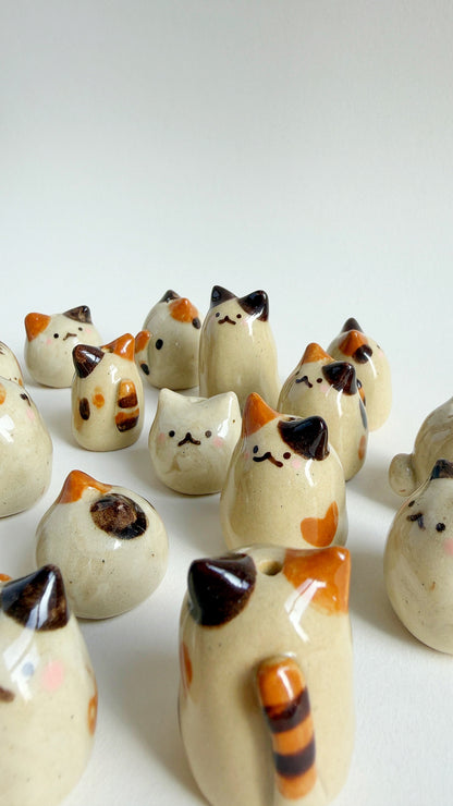 blind box - kitty whisker vase / bud vase