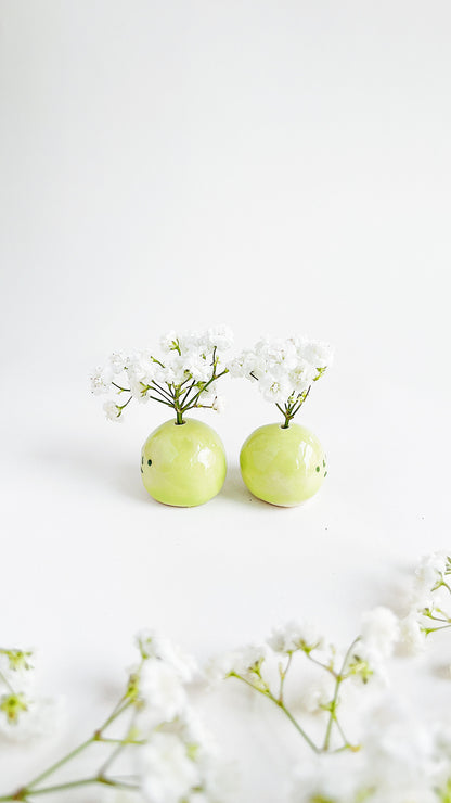 green budvase