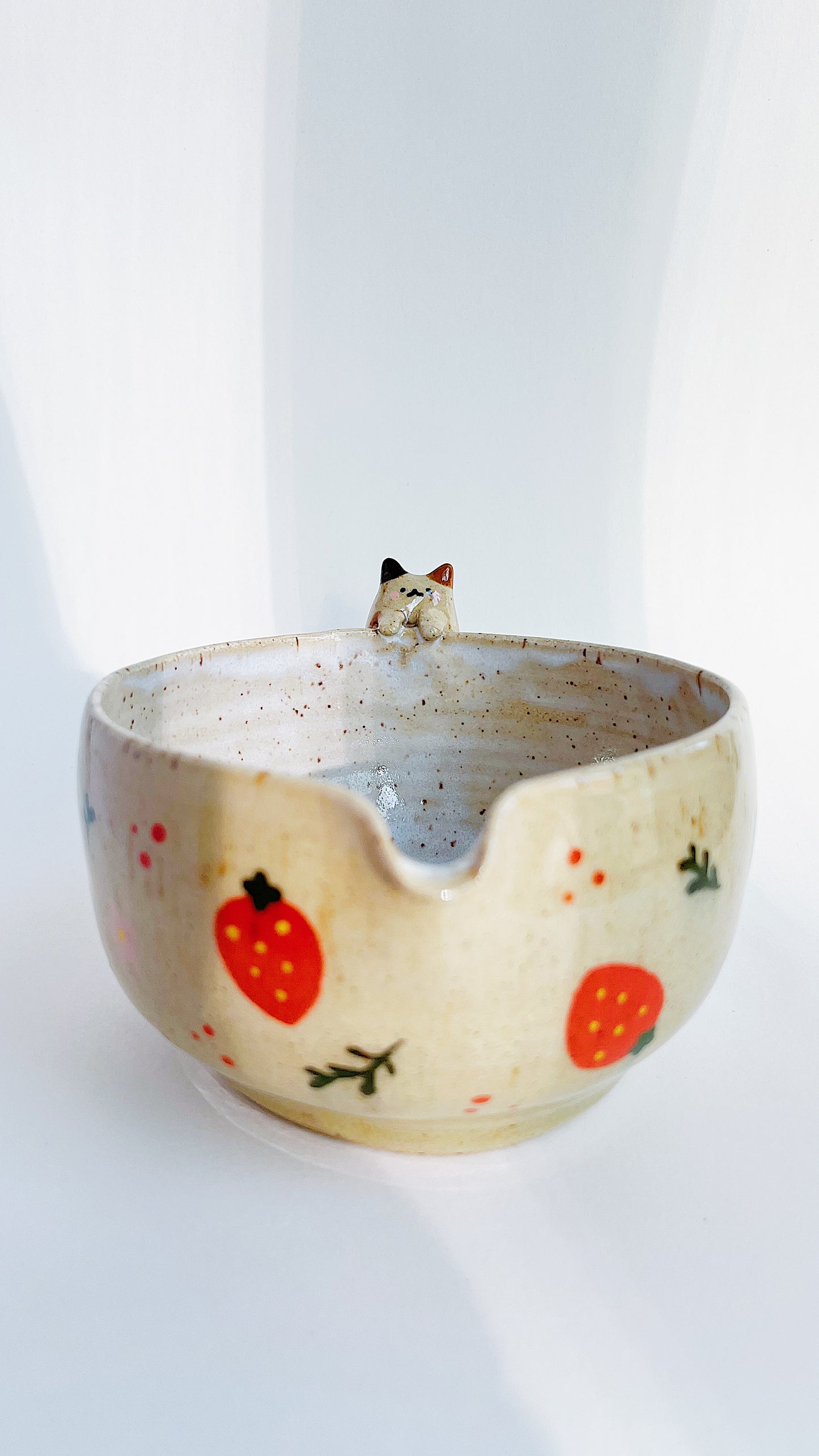 [preorder] matcha bowl - kitty with strawberries 🍓
