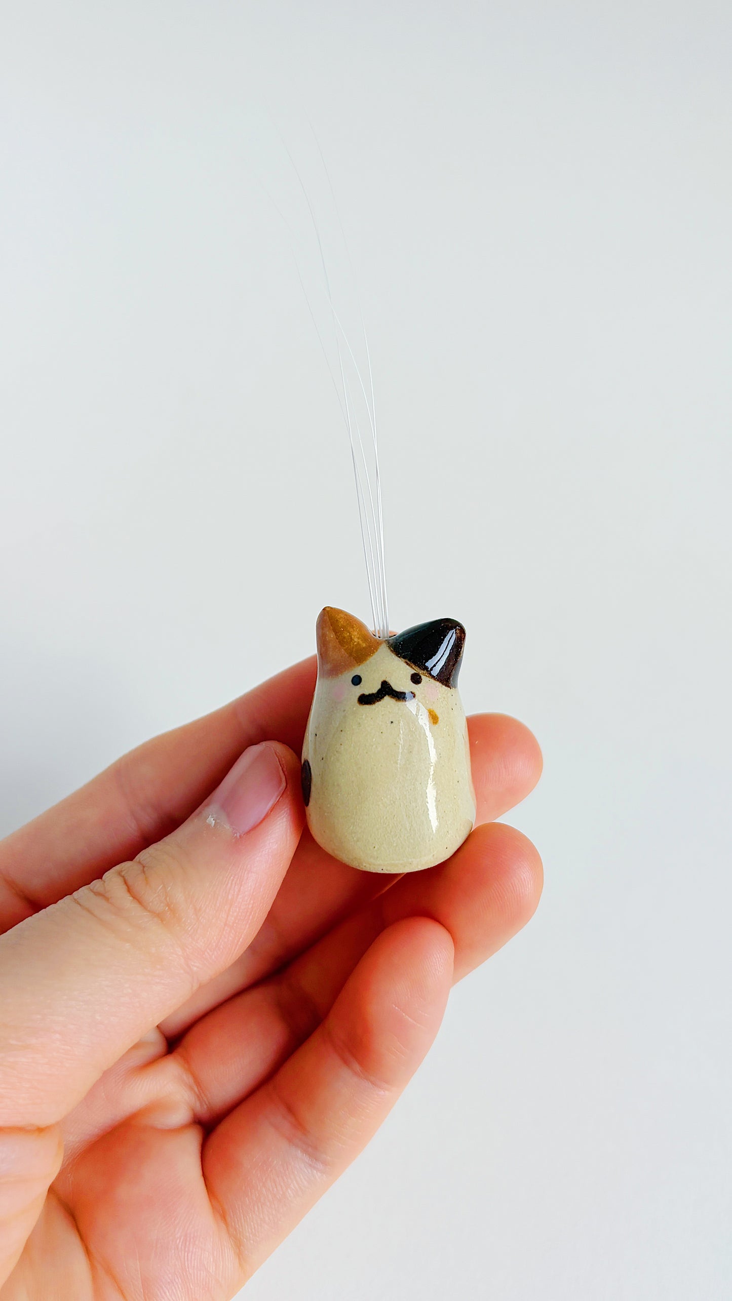 blind box - kitty whisker vase / bud vase