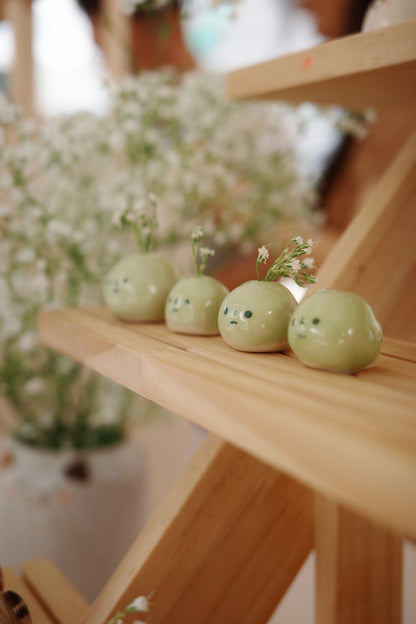 green budvase