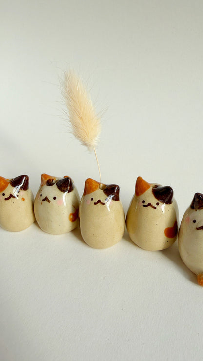 blind box - kitty whisker vase / bud vase