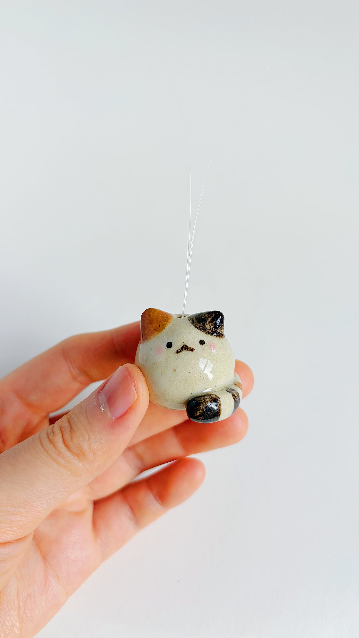 blind box - kitty whisker vase / bud vase
