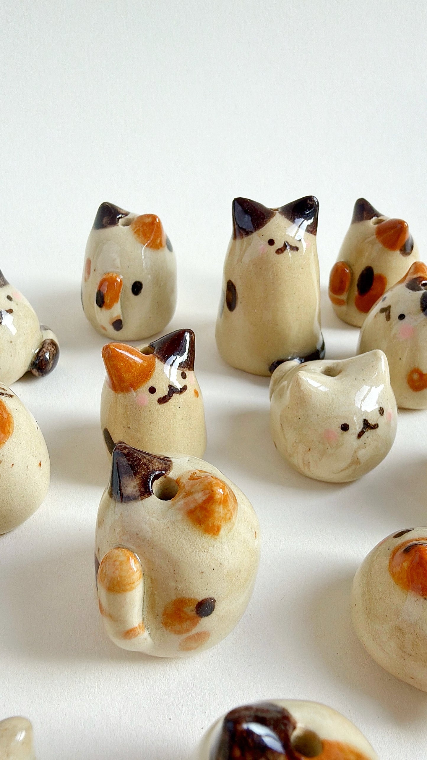 blind box - kitty whisker vase / bud vase