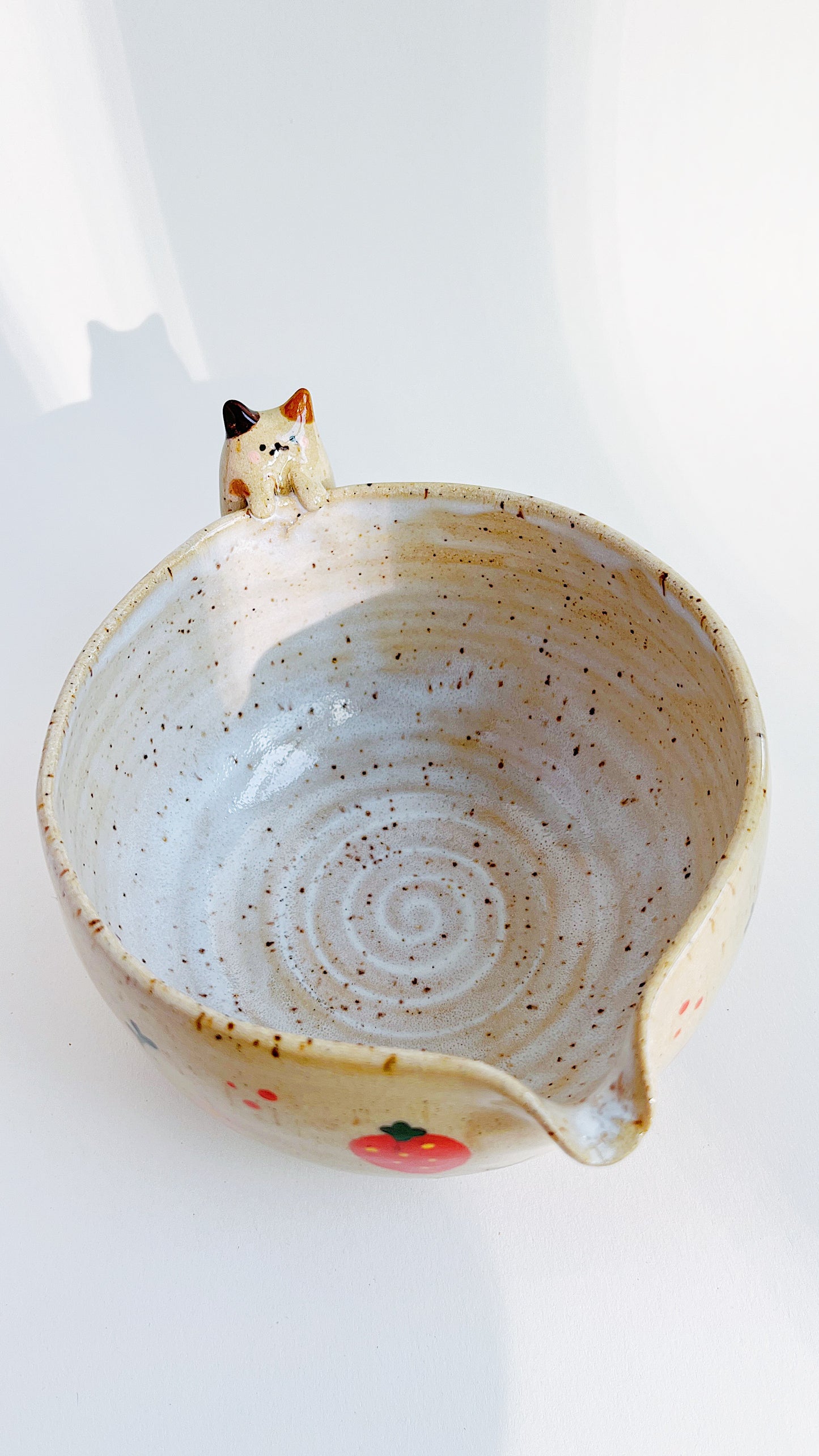 [preorder] matcha bowl - kitty with strawberries 🍓